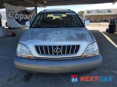 Piąte zdjęcie samochodu w środku: 2002 LEXUS RX 300 VIN:JTJGF10U320143157 - miniatura