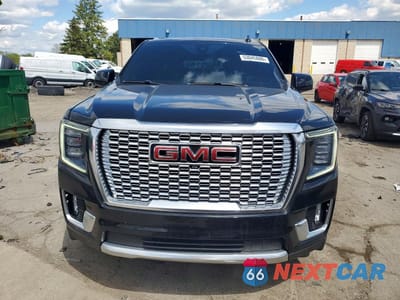 Piąte zdjęcie samochodu w środku: 2021 GMC YUKON XL DENALI VIN:1GKS2JKL4MR461577 - miniatura