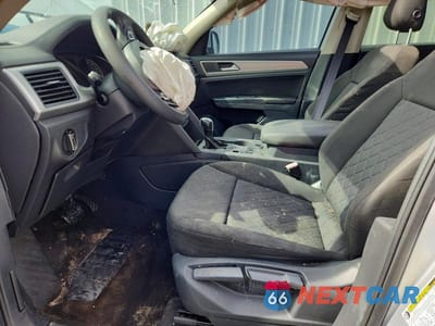 Zdjęcie 7 z 14 samochodu: 2018 VOLKSWAGEN ATLAS VIN:1V2BR2CA6JC500287 - miniatura