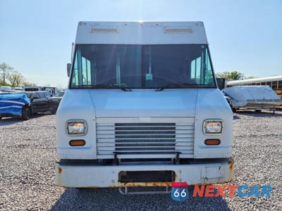 Piąte zdjęcie samochodu w środku: 2015 FORD F59 DELIVERY TRUCK VIN:1F65F5KY5F0A04917 - miniatura