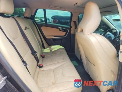 Zdjęcie 10 z 12 samochodu: 2018 VOLVO V60 T5 DYNAMIC WAGON VIN:YV140MELXJ2389290 - miniatura