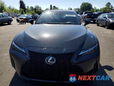 Piąte zdjęcie samochodu w środku: 2021 LEXUS IS 300 VIN:JTHC81F23M5044487 - miniatura