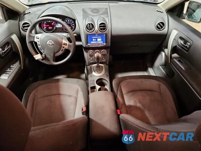 Zdjęcie 8 z 14 samochodu: 2013 NISSAN ROGUE S VIN:JN8AS5MVXDW102043 - miniatura