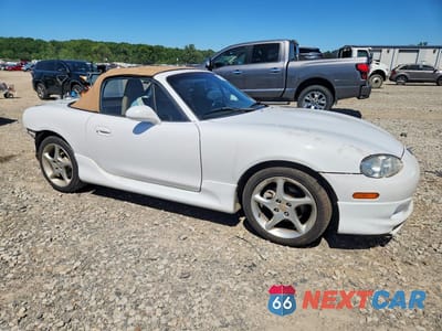 Czwarte zdjęcie samochodu z boku: 2002 MAZDA MX-5 MIATA BASE VIN:JM1NB353920232507 - miniatura