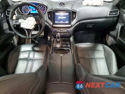 Zdjęcie 8 z 12 samochodu: 2018 MASERATI GHIBLI S VIN:ZAM57YTS9J1286225 - miniatura
