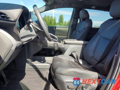 Zdjęcie 7 z 13 samochodu: 2023 TOYOTA SIENNA XSE 7-PASSENGER VIN:5TDXSKFC7PS077221 - miniatura
