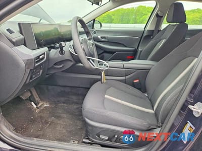 Zdjęcie 7 z 12 samochodu: 2025 HYUNDAI SONATA SEL VIN:KMHL64JA5SA503297 - miniatura