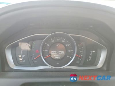 Zdjęcie 9 z 14 samochodu: 2017 VOLVO XC60 T5 INSCRIPTION VIN:YV440MRU0H2000821 - miniatura