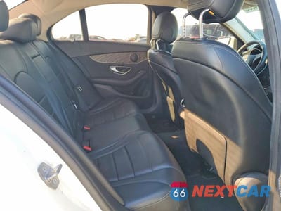 Zdjęcie 10 z 12 samochodu: 2017 MERCEDES-BENZ C 300 VIN:55SWF4JB7HU232252 - miniatura