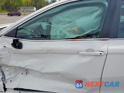 Zdjęcie 7 z 12 samochodu: 2021 TOYOTA CAMRY LE VIN:4T1C31AK8MU562748 - miniatura