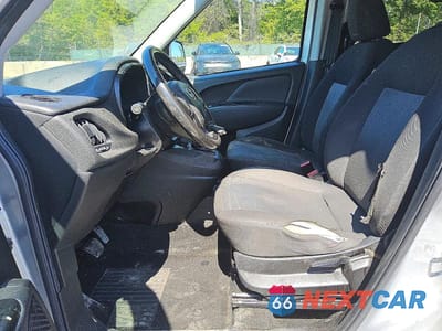 Zdjęcie 7 z 12 samochodu: 2018 RAM PROMASTER CITY SLT VIN:ZFBERFBBXJ6K51669 - miniatura
