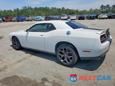 Drugie zdjęcie samochodu z przodu: 2018 DODGE CHALLENGER SXT VIN:2C3CDZAG1JH331334 - miniatura