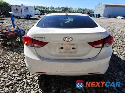 Zdjęcie 6 z 13 samochodu: 2011 HYUNDAI ELANTRA GLS VIN:5NPDH4AE7BH035586 - miniatura