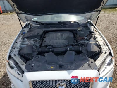 Zdjęcie 11 z 12 samochodu: 2011 JAGUAR XJ VIN:SAJWA1CB1BLV14386 - miniatura