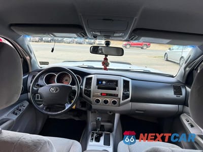 Zdjęcie 9 z 11 samochodu: 2007 TOYOTA TACOMA DOUBLE CAB VIN:5TELU42N57Z432255 - miniatura