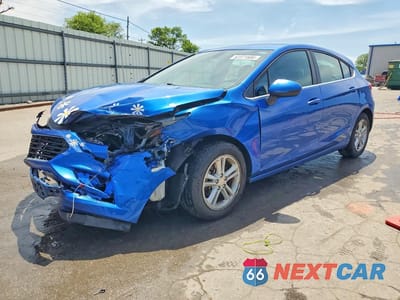 2017 CHEVROLET CRUZE LT 3G1BE6SMXHS528235 - główne zdjęcie licytacji z USA - miniatura