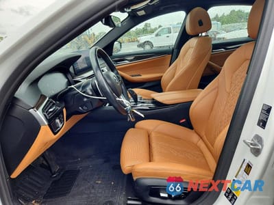 Zdjęcie 7 z 13 samochodu: 2021 BMW 530 XI VIN:WBA13BJ02MCF71192 - miniatura