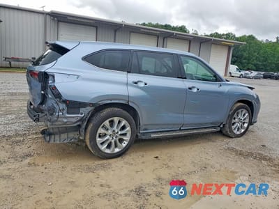 Trzecie zdjęcie samochodu z tyłu: 2021 TOYOTA HIGHLANDER LIMITED VIN:5TDYZRAH5MS084854 - miniatura