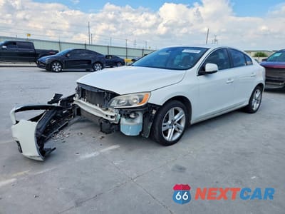 2015 VOLVO S60 PREMIER YV140MFK0F2355470 - główne zdjęcie licytacji z USA - miniatura