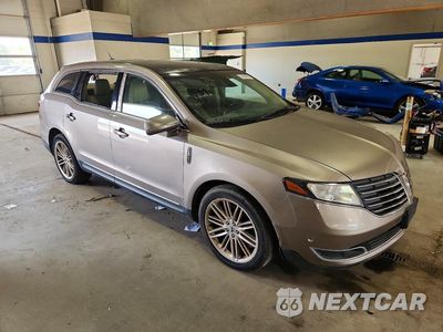 Czwarte zdjęcie samochodu z boku: 2019 LINCOLN MKT VIN:2LMHJ5ATXKBL02371 - miniatura