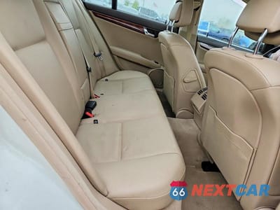 Zdjęcie 10 z 13 samochodu: 2011 MERCEDES-BENZ C 300 4MATIC VIN:WDDGF8BBXBA512409 - miniatura