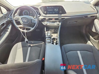 Zdjęcie 8 z 12 samochodu: 2021 HYUNDAI SONATA HYBRID SEL VIN:KMHL34JJXMA023882 - miniatura