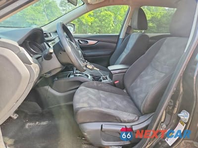 Zdjęcie 7 z 13 samochodu: 2016 NISSAN ROGUE S VIN:KNMAT2MT2GP726746 - miniatura