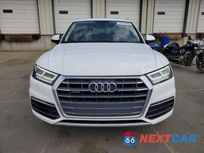 Piąte zdjęcie samochodu w środku: 2018 AUDI Q5 VIN:WA1BNAFY5J2001450 - miniatura