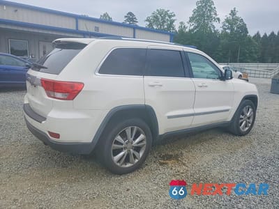 Trzecie zdjęcie samochodu z tyłu: 2012 JEEP GRAND CHEROKEE LAREDO VIN:1C4RJFAT5CC297740 - miniatura