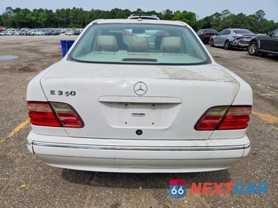 Zdjęcie 6 z 12 samochodu: 2001 MERCEDES-BENZ E 320 VIN:WDBJF65J21B286686 - miniatura