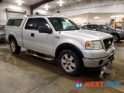 Czwarte zdjęcie samochodu z boku: 2006 FORD F150 VIN:1FTPX14V06FB81399 - miniatura
