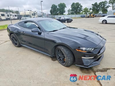 Czwarte zdjęcie samochodu z boku: 2021 FORD MUSTANG GT VIN:1FA6P8CF6M5116032 - miniatura
