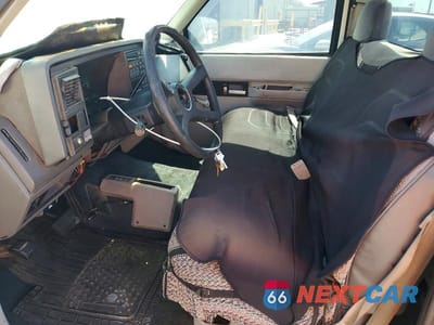 Zdjęcie 7 z 12 samochodu: 1994 CHEVROLET GMT-400 K1500 VIN:1GCEK14Z8RZ280919 - miniatura