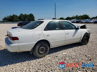 Trzecie zdjęcie samochodu z tyłu: 1999 TOYOTA CAMRY LE VIN:JT2BG22K6X0277284 - miniatura