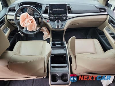 Zdjęcie 8 z 13 samochodu: 2018 HONDA ODYSSEY EXL VIN:5FNRL6H72JB068743 - miniatura
