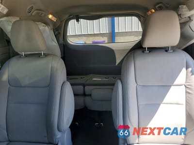 Zdjęcie 10 z 13 samochodu: 2019 TOYOTA SIENNA XLE 7-PASSENGER VIN:5TDDZ3DC7KS227330 - miniatura