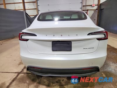 Zdjęcie 6 z 12 samochodu: 2025 TESLA MODEL 3 VIN:5YJ3E1EB3SF914892 - miniatura
