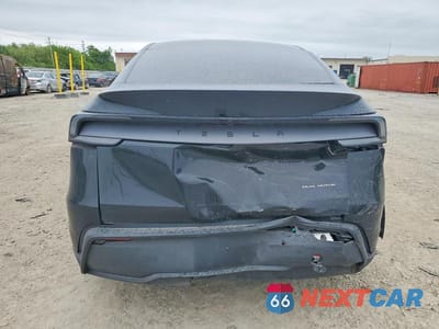 Zdjęcie 6 z 13 samochodu: 2026 TESLA MODEL Y VIN:7SAYGDEE4TA491821 - miniatura