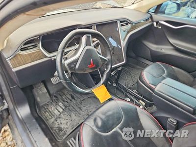 Zdjęcie 8 z 12 samochodu: 2013 TESLA MODEL S VIN:5YJSA1CP6DFP06921 - miniatura