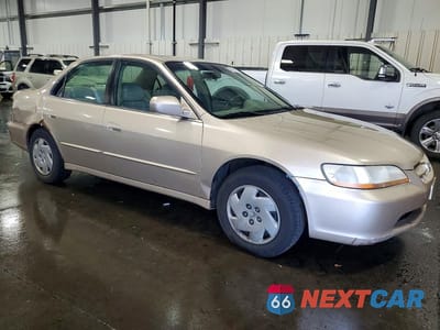 Czwarte zdjęcie samochodu z boku: 2000 HONDA ACCORD EX VIN:1HGCG165XYA018773 - miniatura