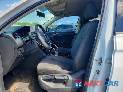 Zdjęcie 7 z 13 samochodu: 2019 VOLKSWAGEN TIGUAN S VIN:3VV0B7AX5KM046441 - miniatura