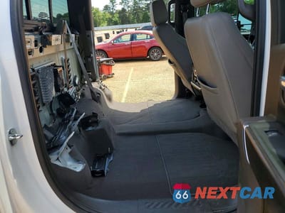 Zdjęcie 10 z 12 samochodu: 2023 GMC SIERRA K2500 SLT VIN:1GT49NEY5PF130463 - miniatura