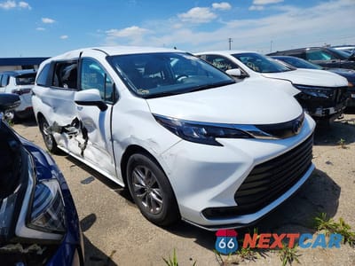 Czwarte zdjęcie samochodu z boku: 2024 TOYOTA SIENNA LE VIN:5TDKRKECXRS188016 - miniatura