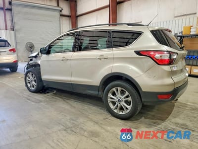 Drugie zdjęcie samochodu z przodu: 2017 FORD ESCAPE SE VIN:1FMCU9G96HUD53658 - miniatura