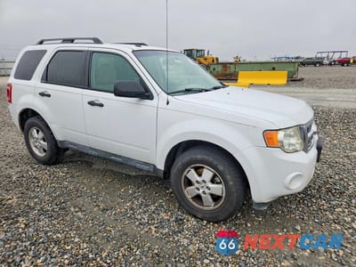 Czwarte zdjęcie samochodu z boku: 2011 FORD ESCAPE XLT VIN:1FMCU0D72BKB92775 - miniatura