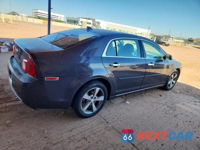 Trzecie zdjęcie samochodu z tyłu: 2012 CHEVROLET MALIBU VIN:1G1ZC5E03CF321142 - miniatura