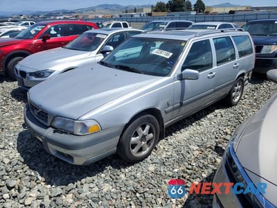 2000 VOLVO V70 XC YV1LZ56DXY2727361 - główne zdjęcie licytacji z USA - miniatura