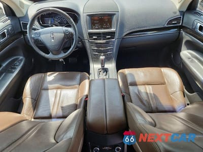 Zdjęcie 8 z 14 samochodu: 2014 LINCOLN MKT VIN:2LMHJ5FK6EBL58554 - miniatura