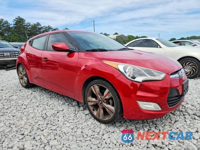 Czwarte zdjęcie samochodu z boku: 2016 HYUNDAI VELOSTER BASE VIN:KMHTC6AD9GU283134 - miniatura