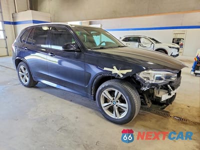 Czwarte zdjęcie samochodu z boku: 2017 BMW X5 XDRIVE35I VIN:5UXKR0C32H0V78311 - miniatura